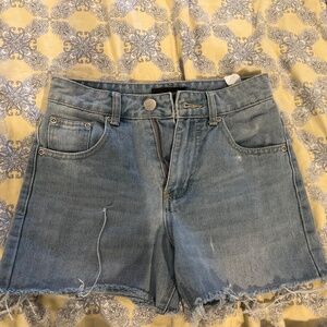 Pretty little thing Jorts